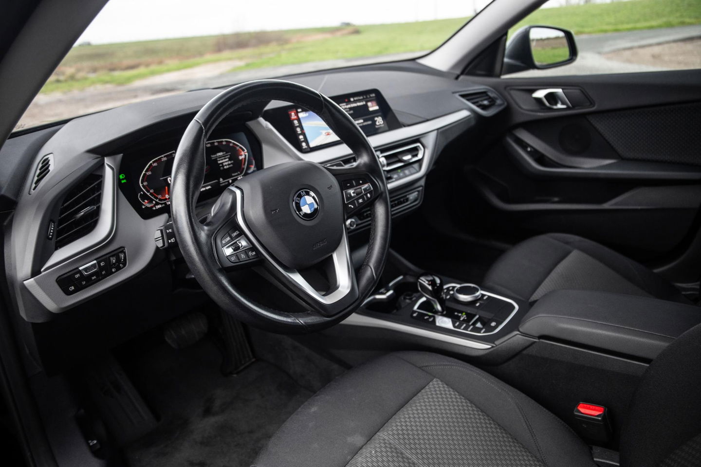BMW 2 Serie Gran Coupé 218i Introduction Edition NAVI / CARPLAY / LED / AUTOMAAT / N.A.P