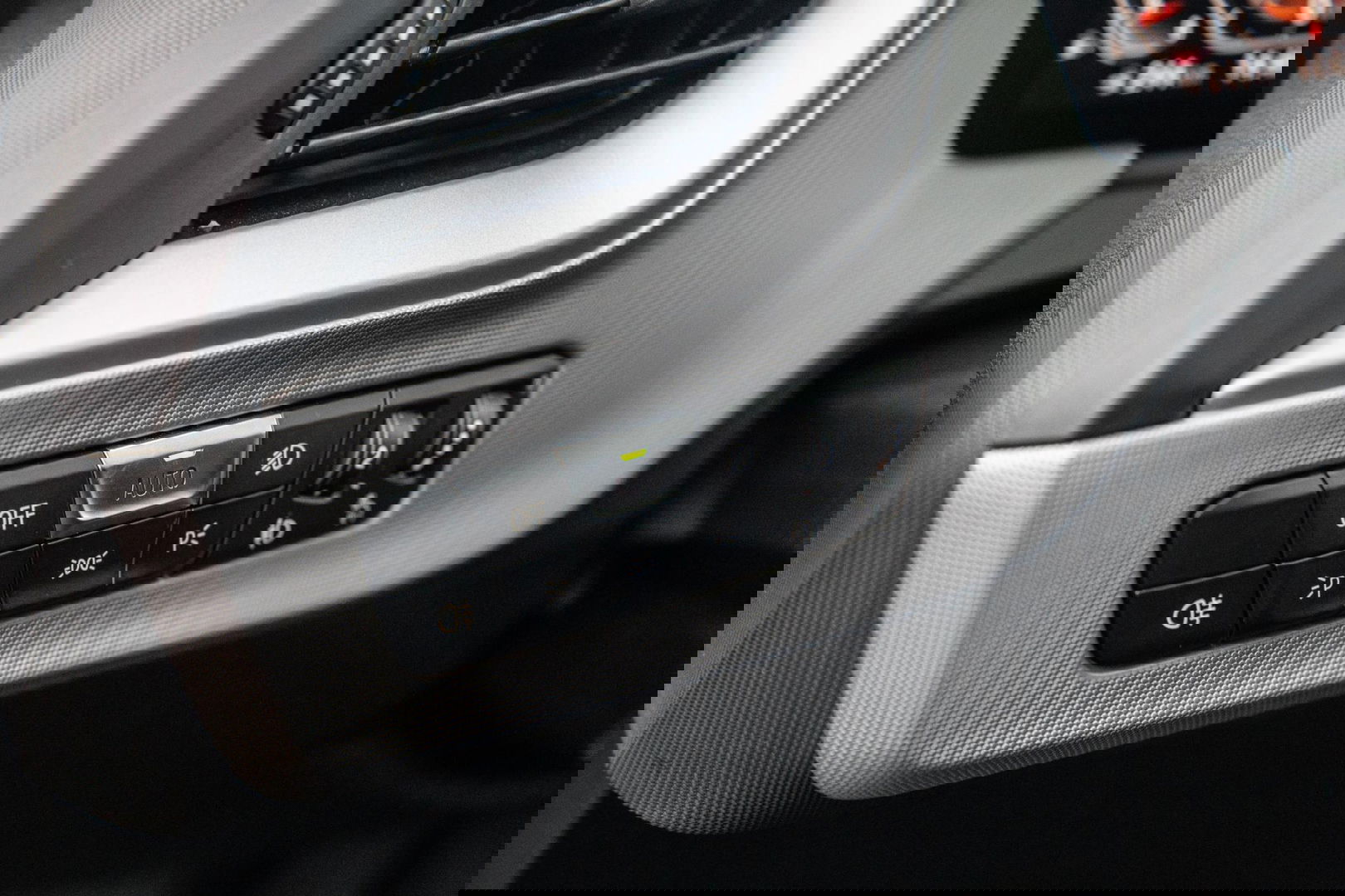 BMW 2 Serie Gran Coupé 218i Introduction Edition NAVI / CARPLAY / LED / AUTOMAAT / N.A.P