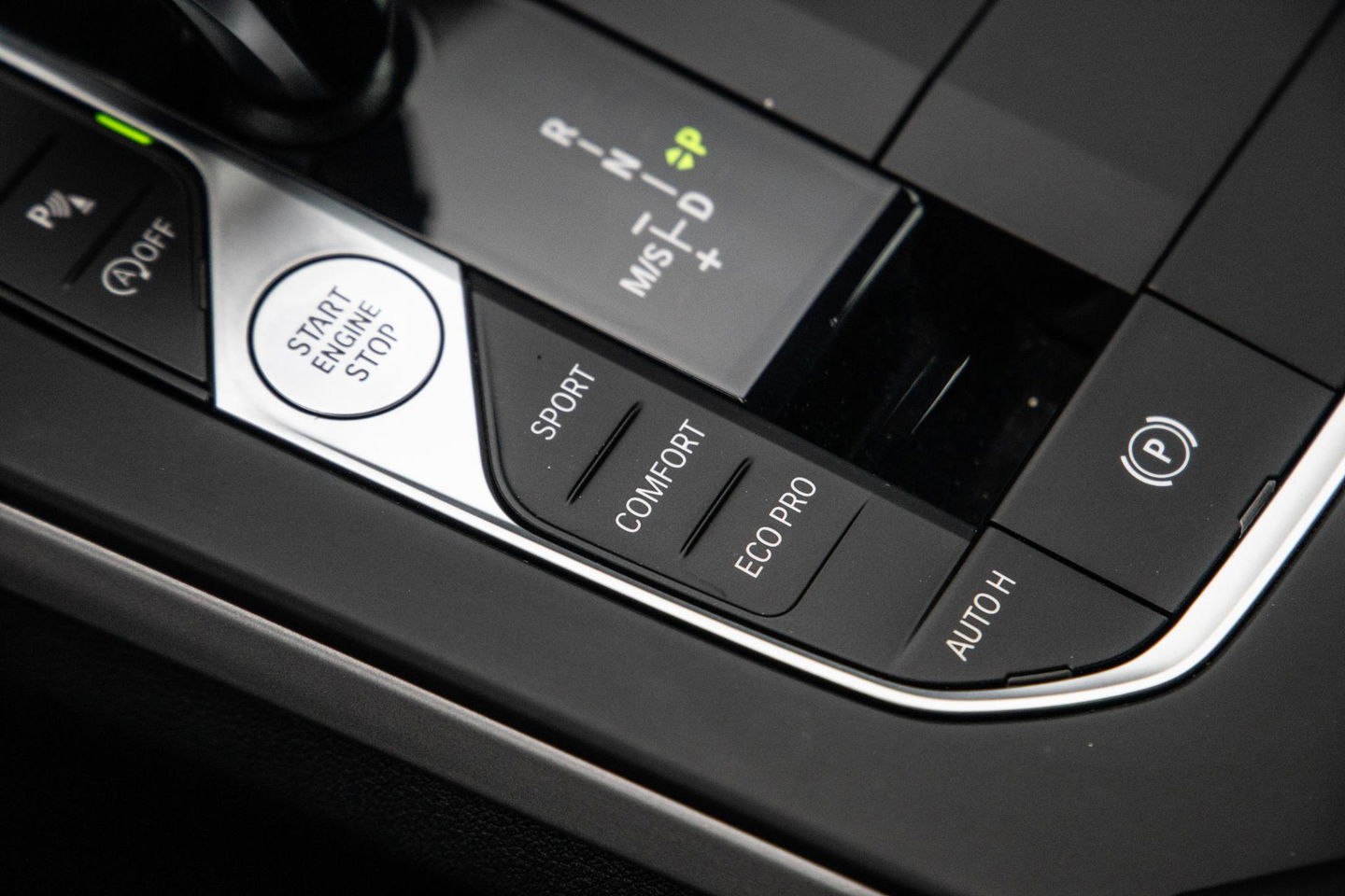 BMW 2 Serie Gran Coupé 218i Introduction Edition NAVI / CARPLAY / LED / AUTOMAAT / N.A.P