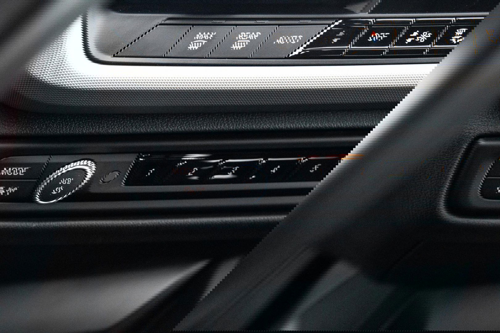 BMW 2 Serie Gran Coupé 218i Introduction Edition NAVI / CARPLAY / LED / AUTOMAAT / N.A.P