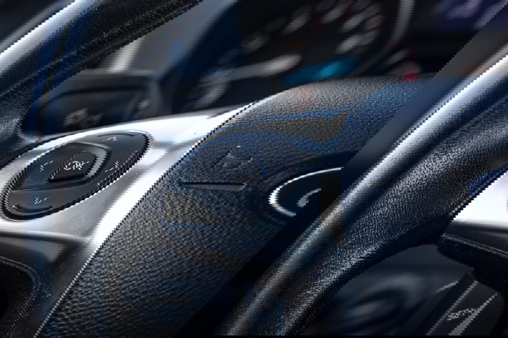 Ford Kuga 1.6 Titanium PANORAMA DAK / STOELVERWARMING / TREKHAAK / CRUISE CONTROLE