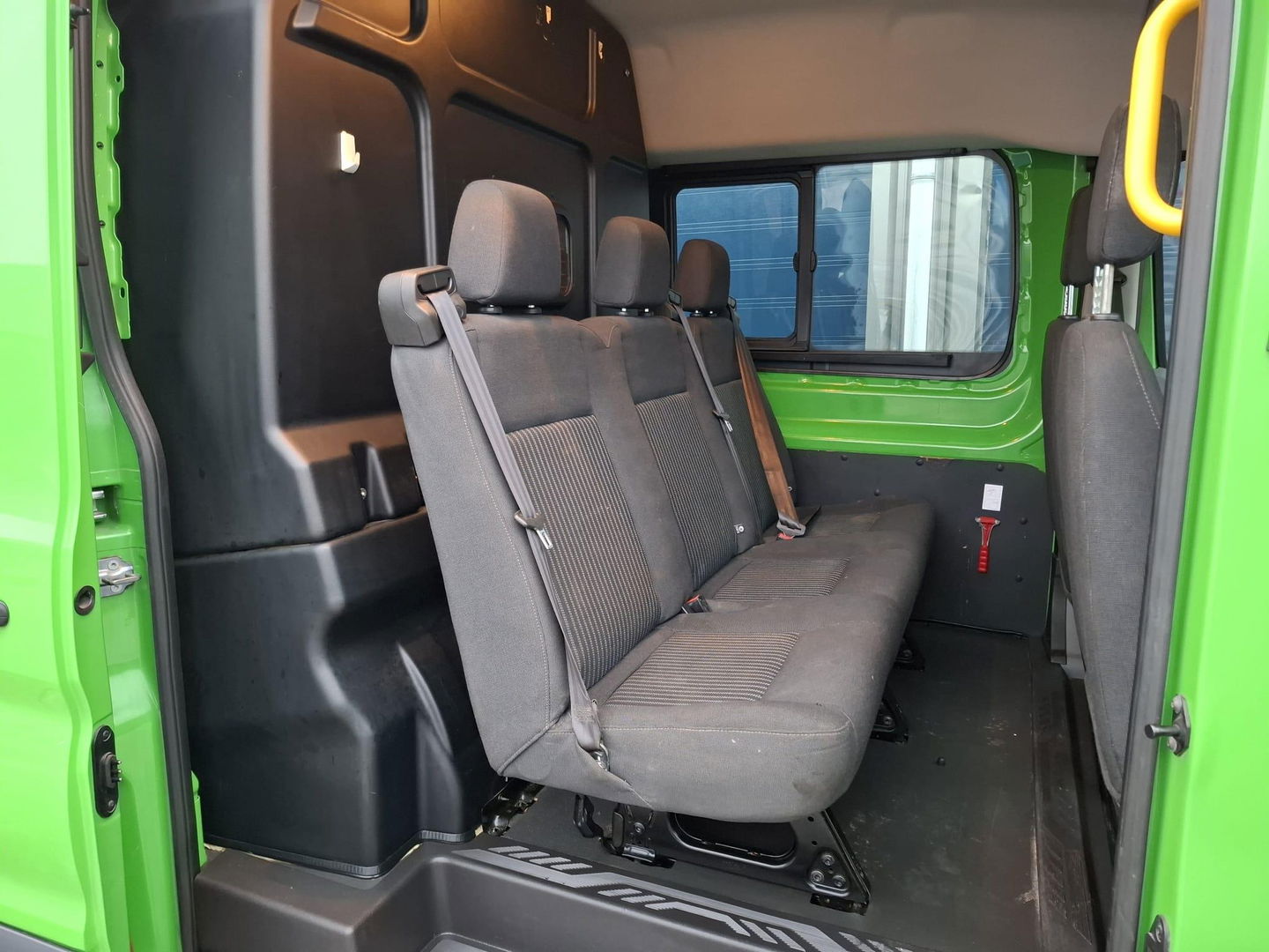 Ford Transit 350 2.0 TDCI L3H2 DC Trend DUBBEL CABINE / TREKHAAK / NAVI / CAMERA