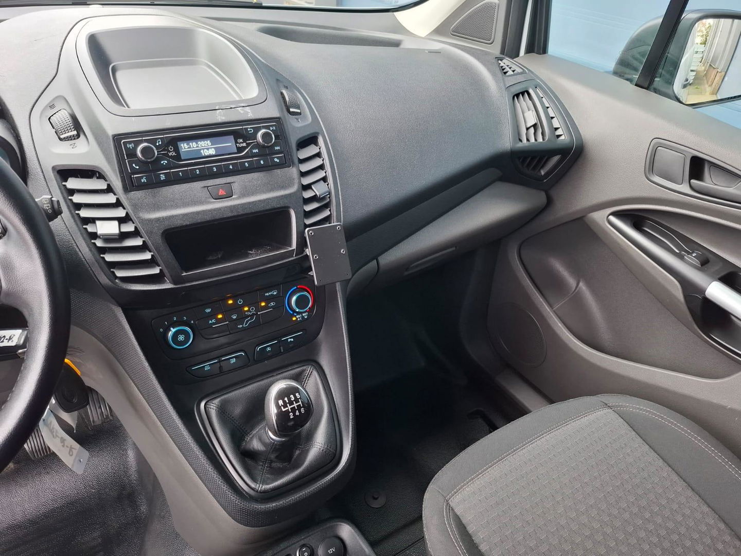 Ford Transit Connect 1.5 EcoBlue L2 Trend AIRCO / CRUISE CONTROLE / KASTEN INRICHTING