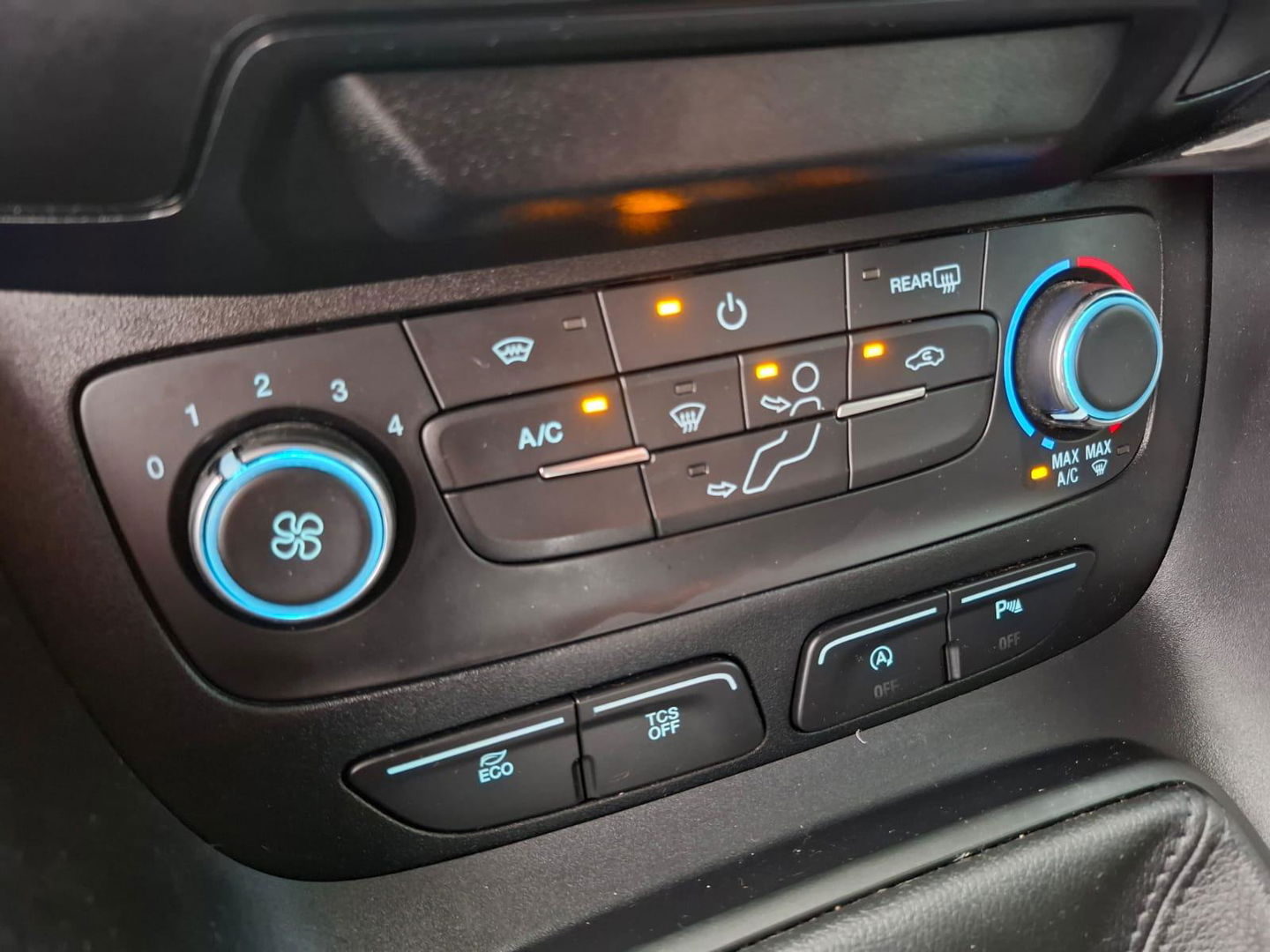 Ford Transit Connect 1.5 EcoBlue L2 Trend AIRCO / CRUISE CONTROLE / KASTEN INRICHTING