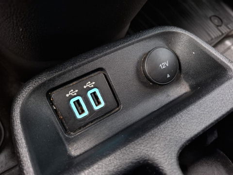 Ford Transit Connect 1.5 EcoBlue L1 Trend AIRCO / CARPLAY / NAVI / CAMERA / EURO 6