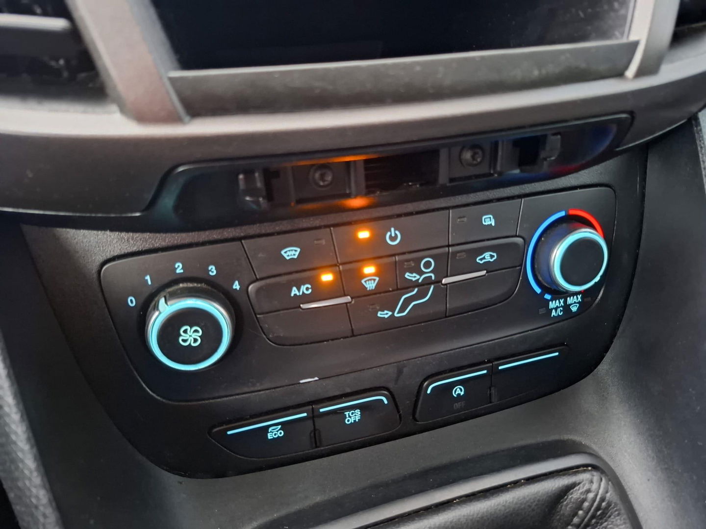 Ford Transit Connect 1.5 EcoBlue L1 Trend AIRCO / CARPLAY / NAVI / CAMERA / EURO 6