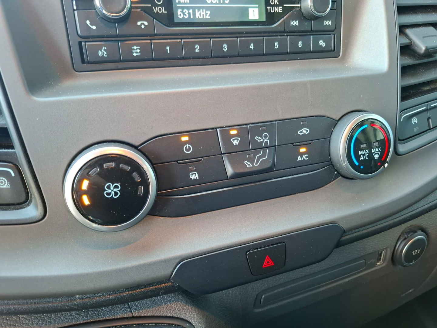 Ford Transit Custom 280 2.0 TDCI L1H1 Trend AIRCO / CRUISE CONTROLE / 3 ZITS / EURO 6