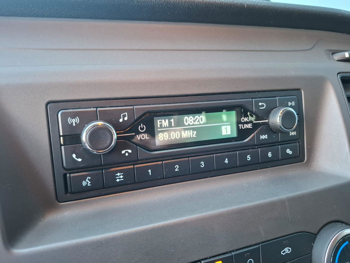 Ford Transit Custom 280 2.0 TDCI L1H1 Trend AIRCO / CRUISE CONTROLE / 3 ZITS / EURO 6