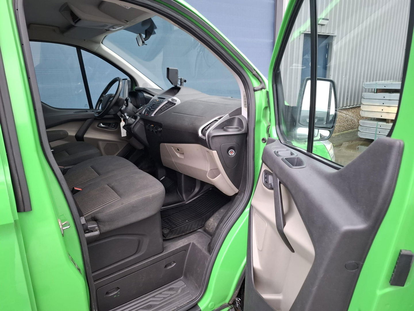 Ford Transit Custom 290 2.0 TDCI L2H1 Trend DC DUBBEL CABINE / AIRCO / CRUISE CONTROLE / TREKHAAK