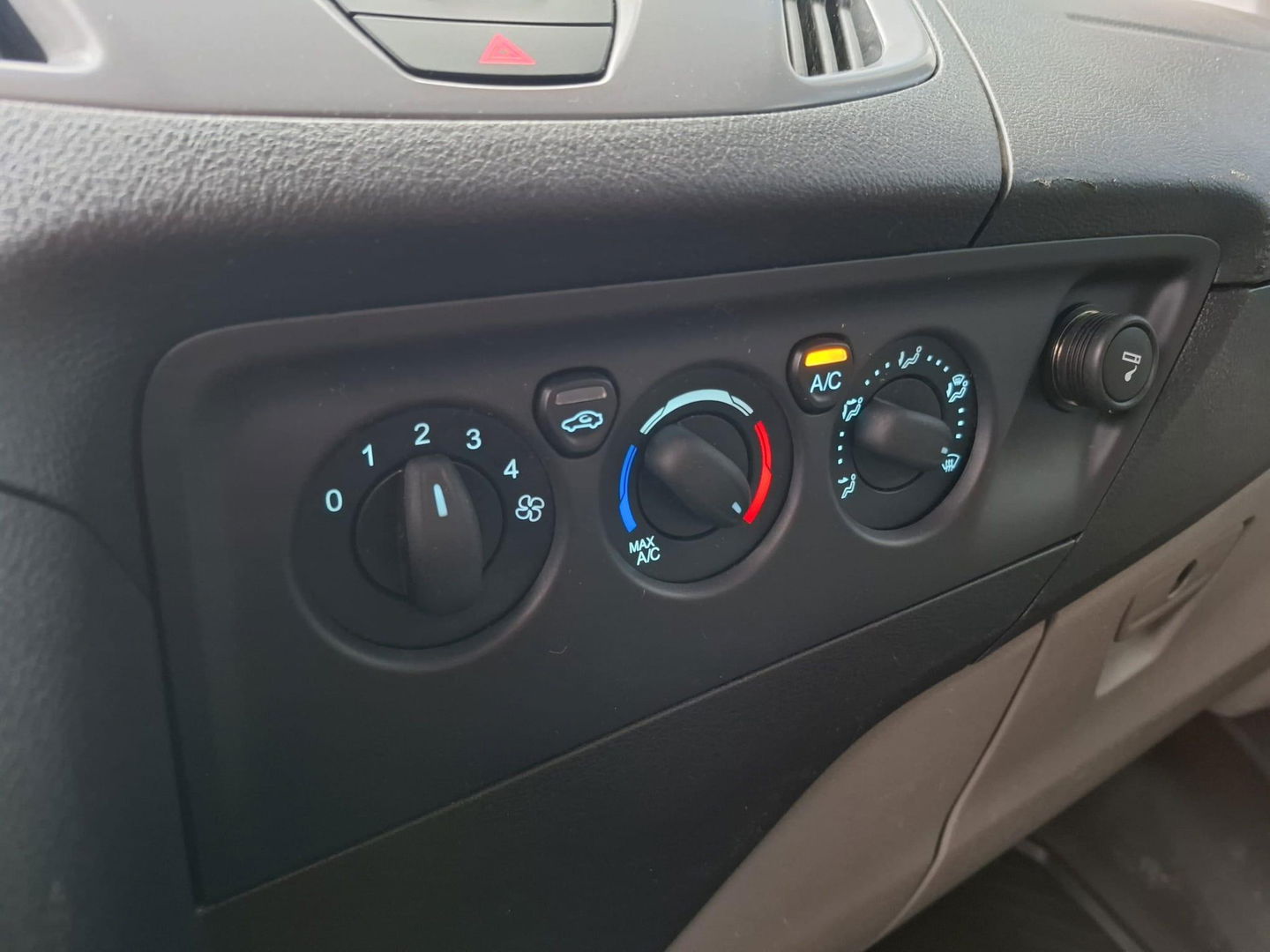 Ford Transit Custom 290 2.0 TDCI L2H1 Trend DC DUBBEL CABINE / AIRCO / CRUISE CONTROLE / TREKHAAK