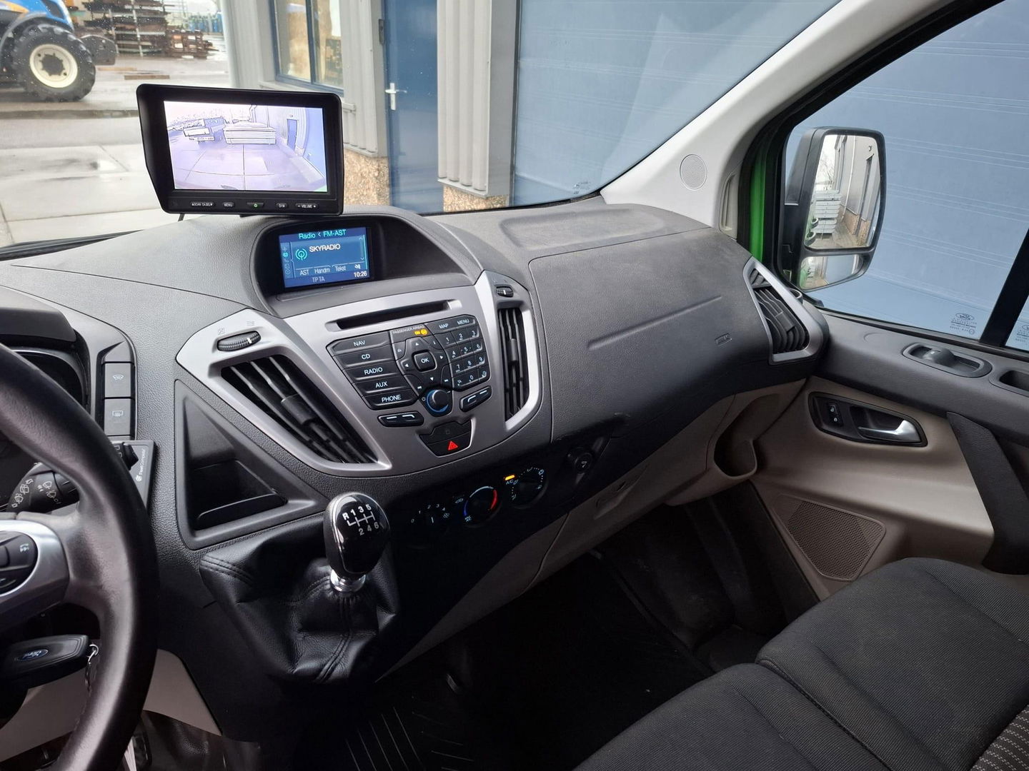 Ford Transit Custom 290 2.0 TDCI L2H1 Trend DC DUBBEL CABINE / AIRCO / CRUISE CONTROLE / TREKHAAK