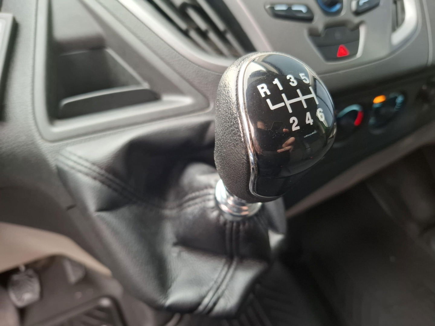 Ford Transit Custom 290 2.0 TDCI L2H1 Trend DC DUBBEL CABINE / AIRCO / CRUISE CONTROLE / TREKHAAK