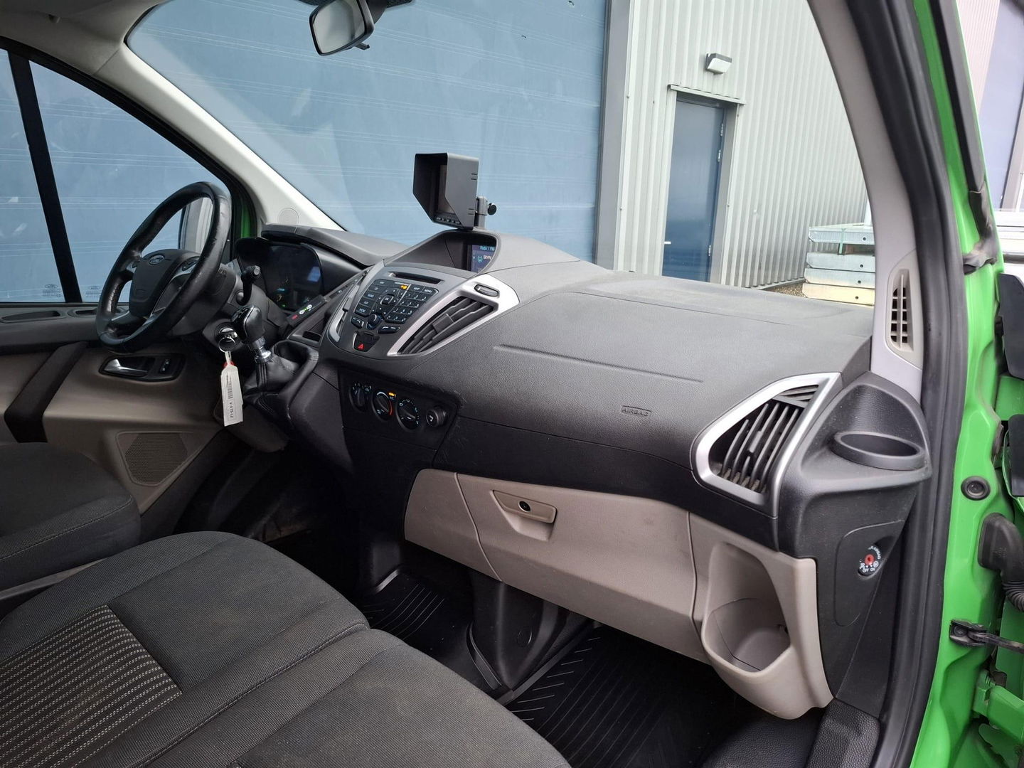 Ford Transit Custom 290 2.0 TDCI L2H1 Trend DC DUBBEL CABINE / AIRCO / CRUISE CONTROLE / TREKHAAK