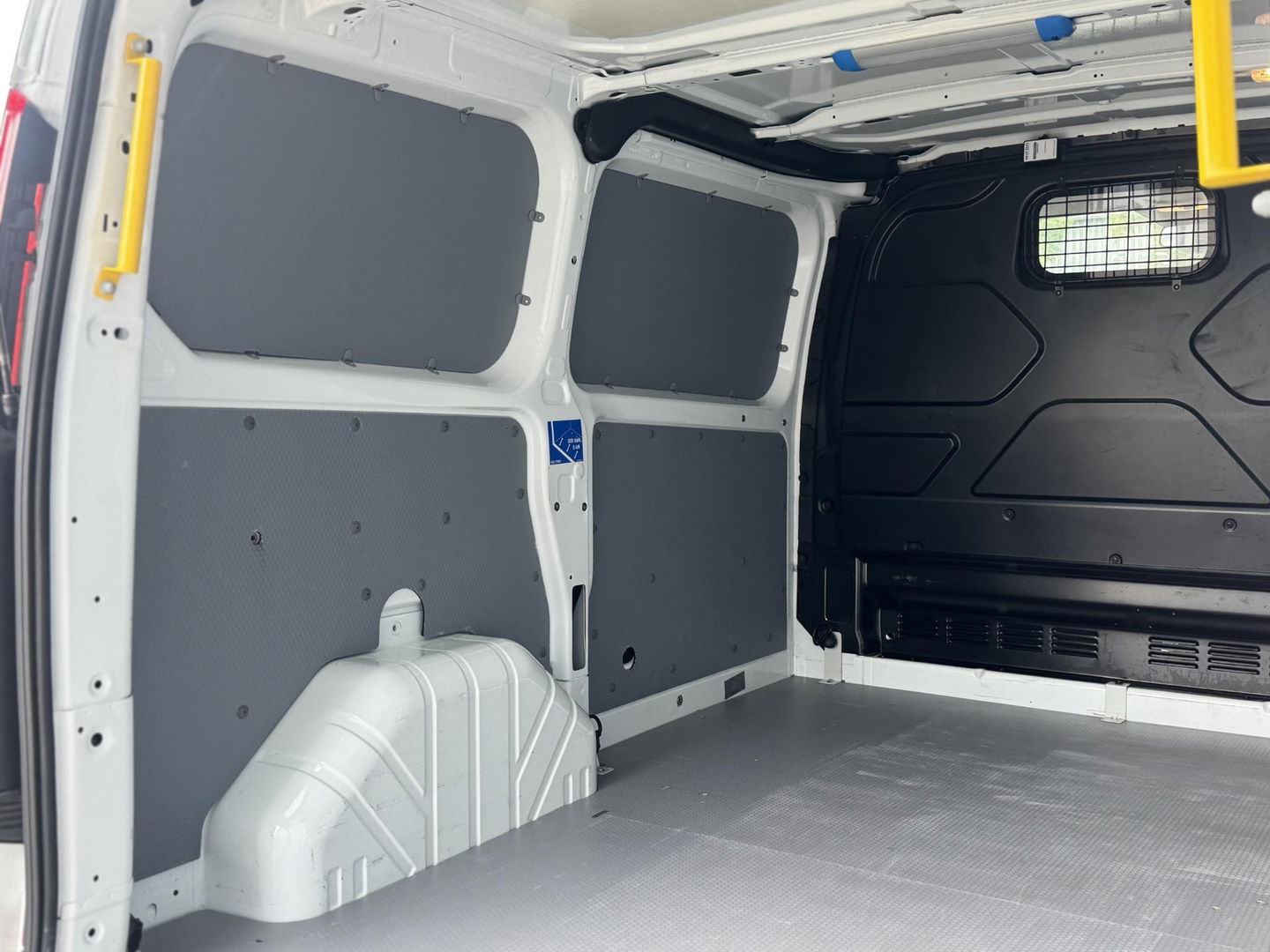 Ford Transit Custom 300 2.0 TDCI L1H1 Trend AIRCO / CRUISE CONTROLE / N.A.P / KLEP