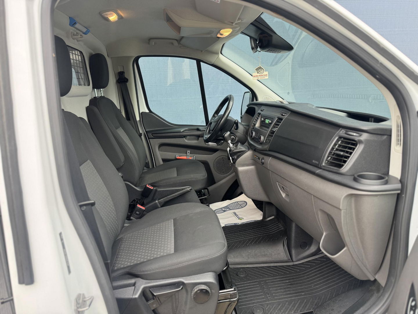 Ford Transit Custom 300 2.0 TDCI L1H1 Trend AIRCO / CRUISE CONTROLE / N.A.P / KLEP