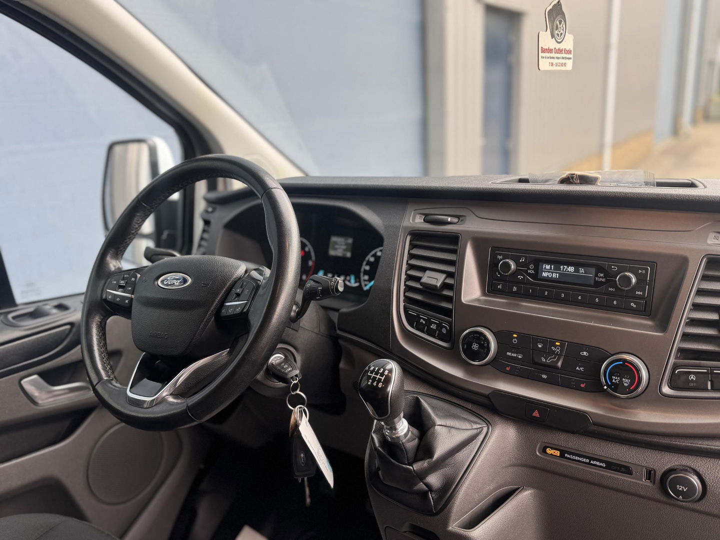 Ford Transit Custom 300 2.0 TDCI L1H1 Trend AIRCO / CRUISE CONTROLE / N.A.P / KLEP