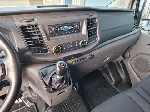 Ford Transit Custom 320 2.0 TDCI L2H2 Trend AIRCO / CRUISE CONTROLE / VERHOOGD / N.A.P / EURO 6