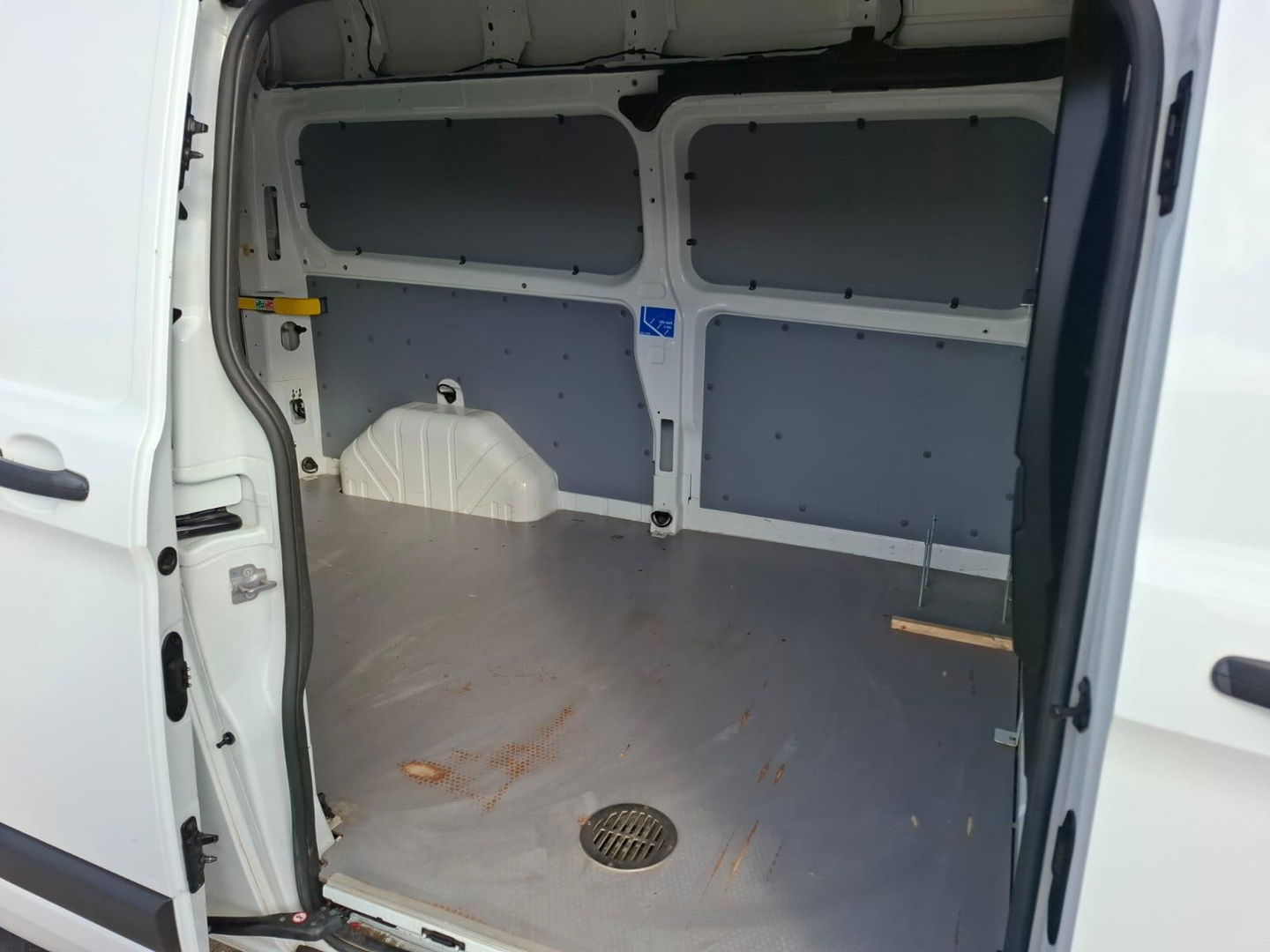 Ford Transit Custom 320 2.0 TDCI L2H2 Trend AIRCO / CRUISE CONTROLE / VERHOOGD / N.A.P / EURO 6