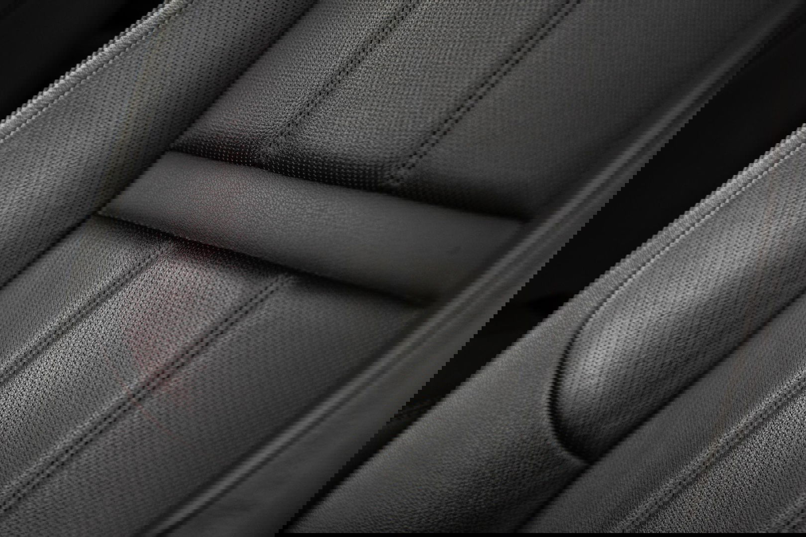 Land Rover Range Rover Evoque 1.5 P300e AWD S PLUG IN HYBRIDE / LEDER / ADAPTIVE CRUISE / CARPLAY