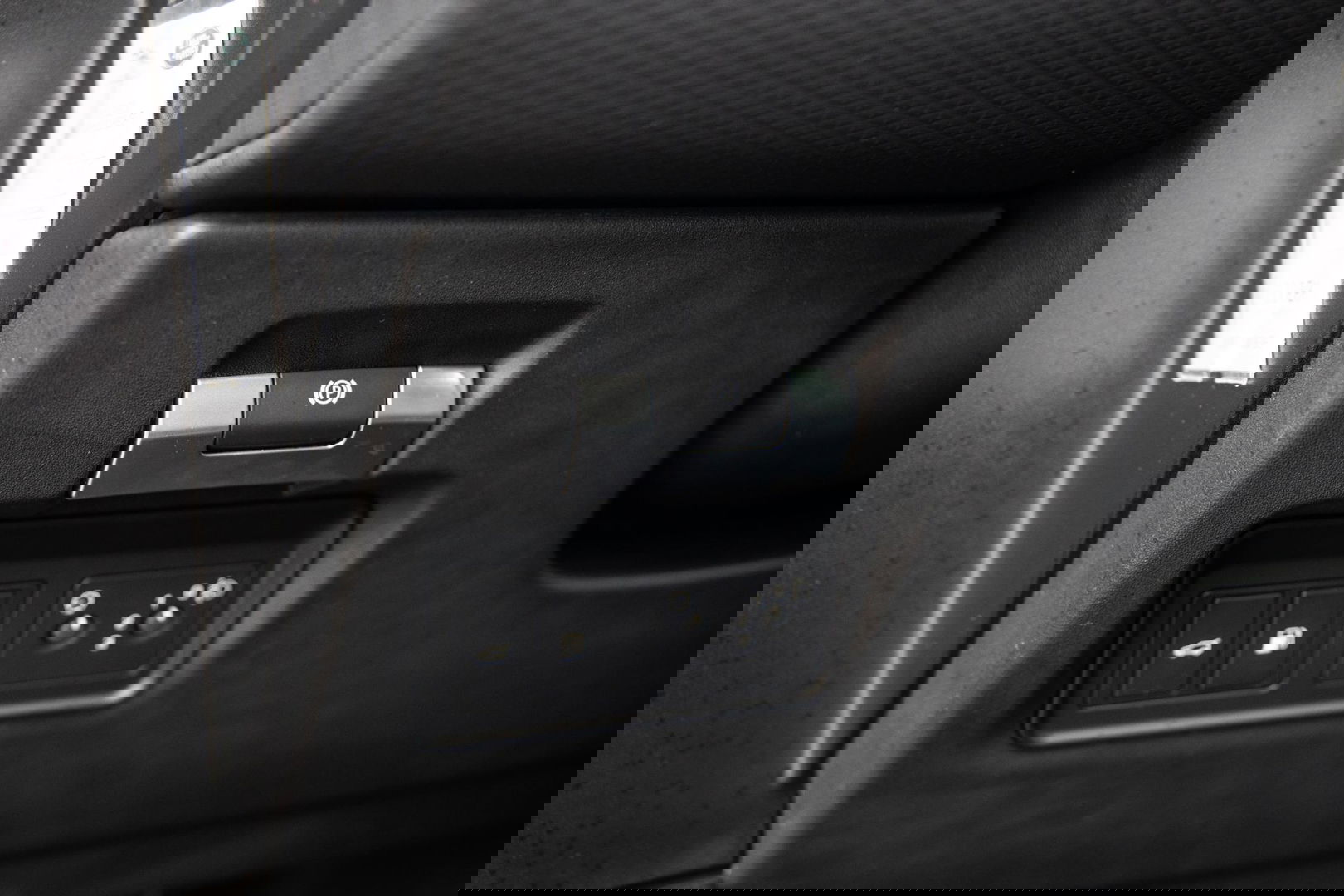 Land Rover Range Rover Evoque 1.5 P300e AWD S PLUG IN HYBRIDE / LEDER / ADAPTIVE CRUISE / CARPLAY