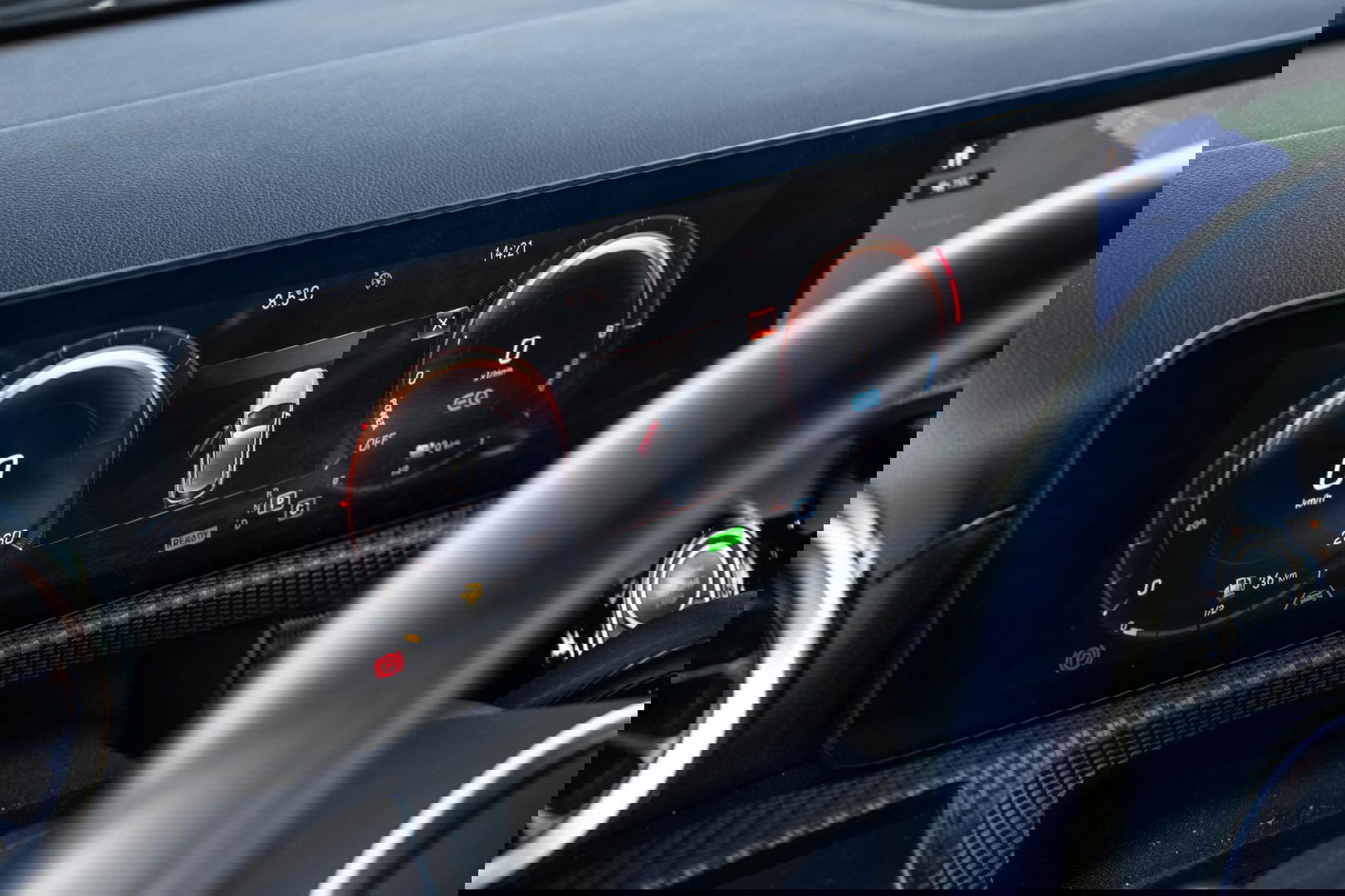 Mercedes-Benz A-Klasse 250 e Business Line PANORAMA DAK / WIDESCREEN / 360 CAMERA / CARPLAY