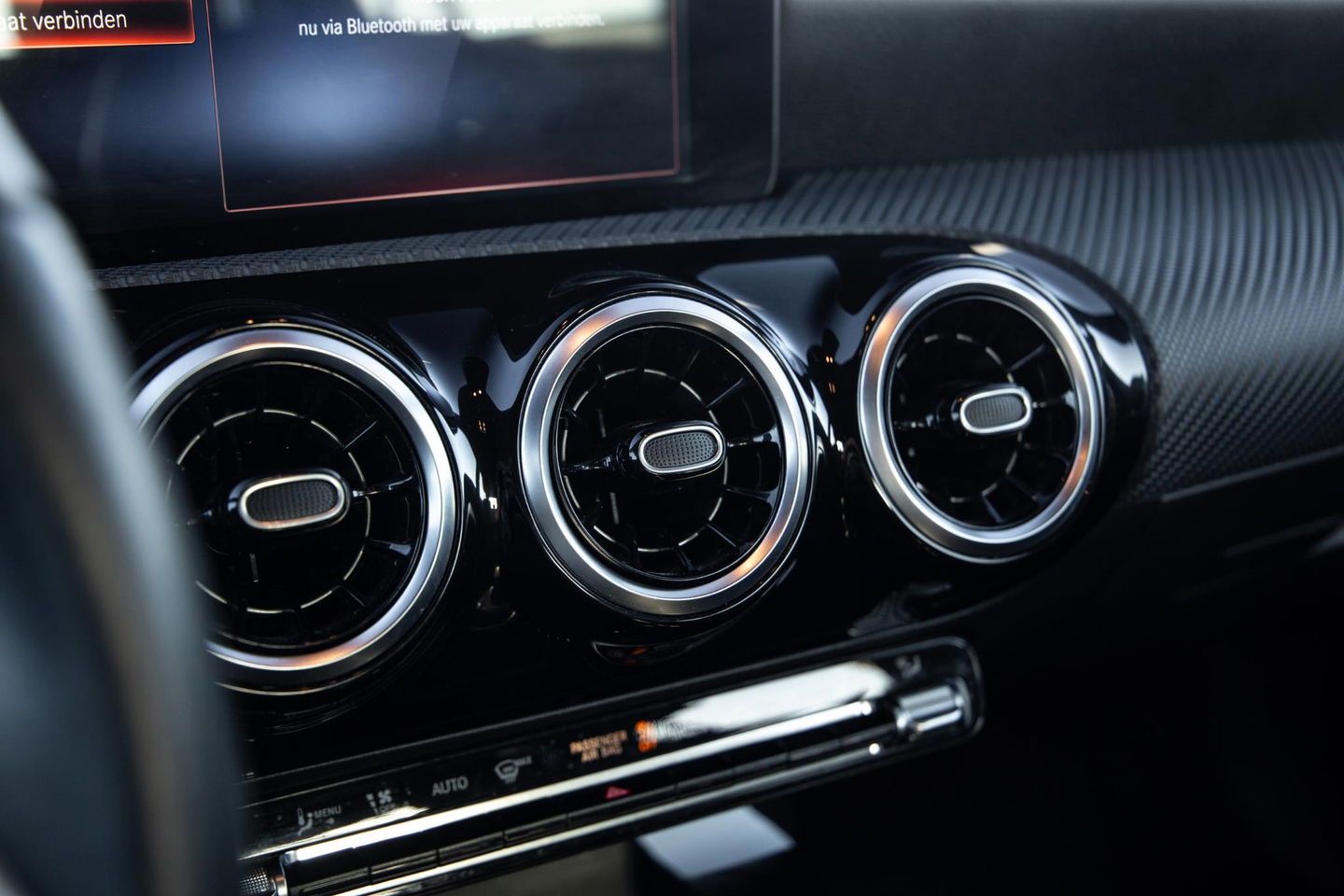 Mercedes-Benz A-Klasse 250 e Business Line PANORAMA DAK / WIDESCREEN / 360 CAMERA / CARPLAY