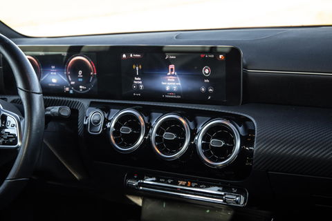 Mercedes-Benz A-Klasse 250 e Business Line PANORAMA DAK / WIDESCREEN / 360 CAMERA / CARPLAY