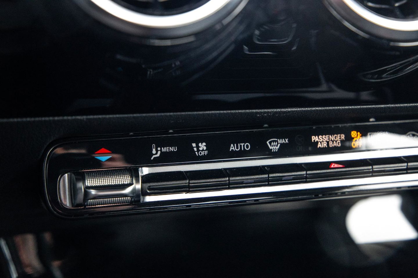 Mercedes-Benz A-Klasse 250 e Business Solution Luxury Limited AUTOMAAT / LEDER / CRUISE CONTROLE / CAMERA / CARPLAY