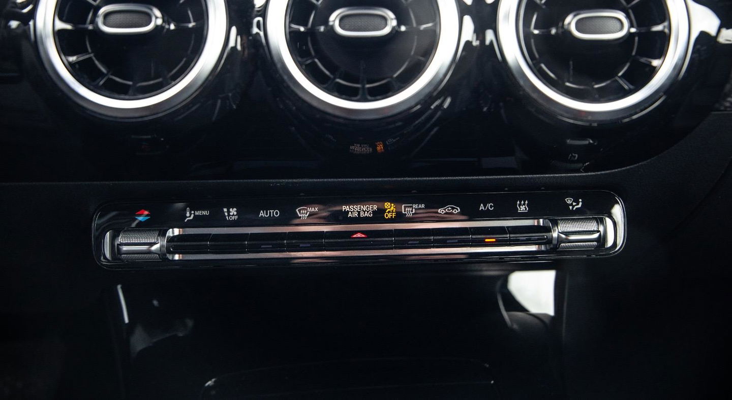 Mercedes-Benz A-Klasse 250 e Business Solution Luxury Limited AUTOMAAT / LEDER / CRUISE CONTROLE / CAMERA / CARPLAY