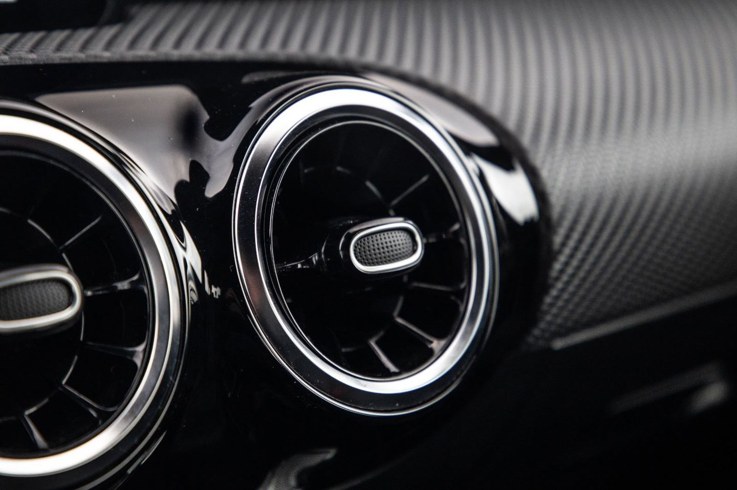 Mercedes-Benz A-Klasse 250 e Business Solution Luxury Limited AUTOMAAT / LEDER / CRUISE CONTROLE / CAMERA / CARPLAY