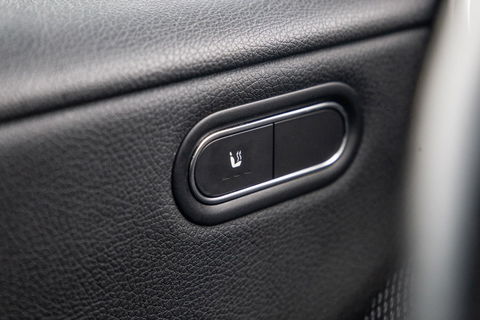 Mercedes-Benz A-Klasse 250 e Business Solution Luxury Limited AUTOMAAT / LEDER / CRUISE CONTROLE / CAMERA / CARPLAY