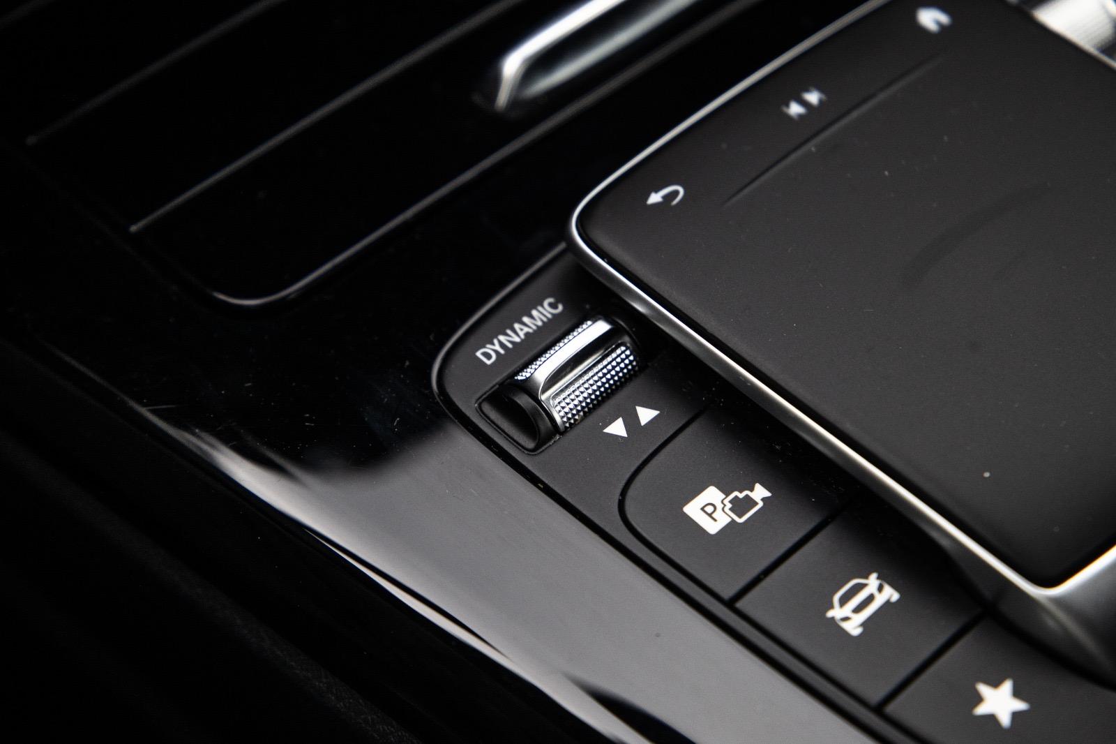 Mercedes-Benz A-Klasse 250 e Business Solution Luxury Limited AUTOMAAT / LEDER / CRUISE CONTROLE / CAMERA / CARPLAY