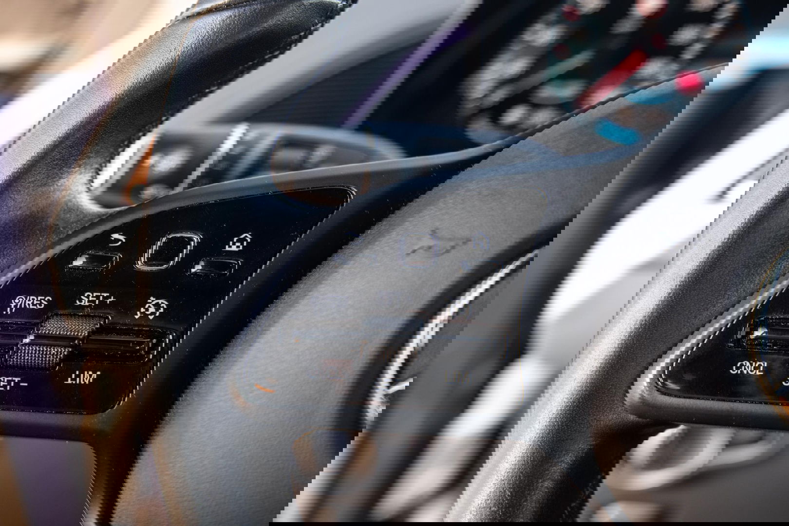 Mercedes-Benz EQC 400 4MATIC Luxury Line 80 kWh CAMERA / MEMMORY / STOELVERWARMING / LEER / DEALER ONDERHOUDEN