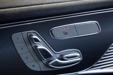 Mercedes-Benz EQC 400 4MATIC Luxury Line 80 kWh CAMERA / MEMMORY / STOELVERWARMING / LEER / DEALER ONDERHOUDEN