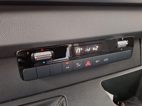 Mercedes-Benz Sprinter 311 2.2 CDI L2H1 / AIRCO / CAMERA / 3 ZITS / DEALER ONDERHOUDEN / NAVI
