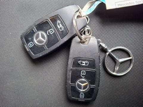 Mercedes-Benz Sprinter 311 2.2 CDI L2H1 Functional / AIRCO / CAMERA / 3 ZITS / DEALER ONDERHOUDEN / NAVI