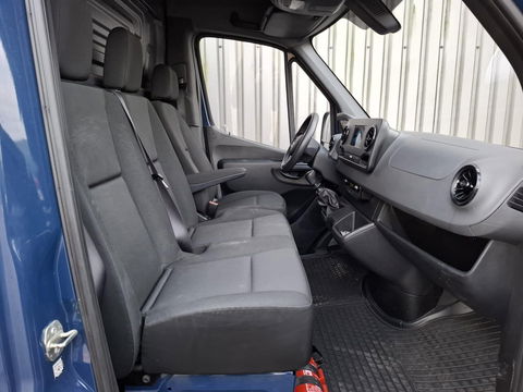 Mercedes-Benz Sprinter 311 2.2 CDI L2H2 / AIRCO / CAMERA / 3 ZITS / DEALER ONDERHOUDEN / NAVI