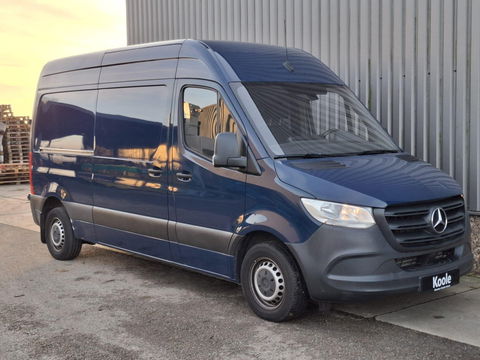 Mercedes-Benz Sprinter 311 2.2 CDI L2H2 / AIRCO / CAMERA / 3 ZITS / DEALER ONDERHOUDEN / NAVI