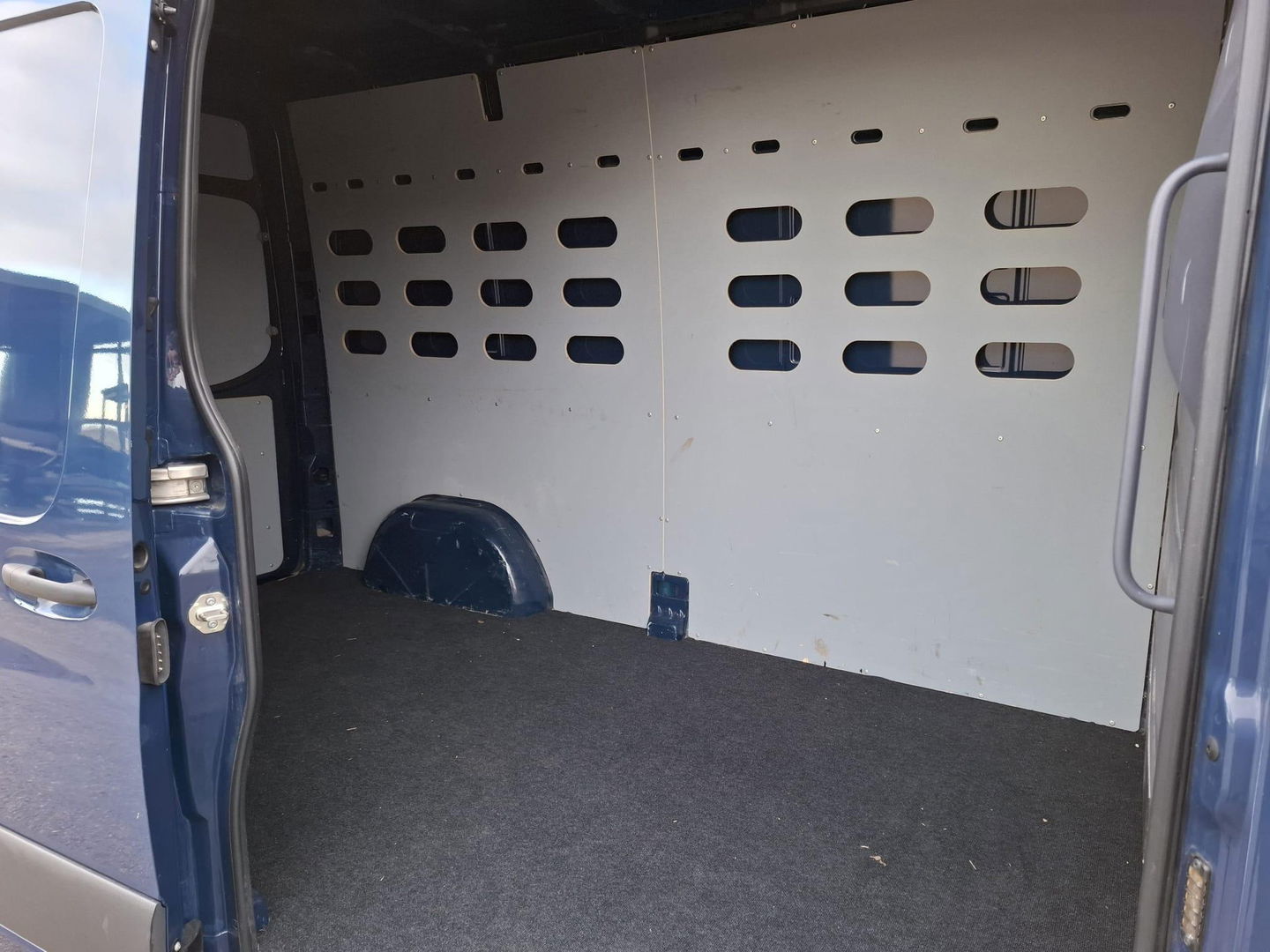 Mercedes-Benz Sprinter 311 2.2 CDI L2H2 / AIRCO / CAMERA / 3 ZITS / DEALER ONDERHOUDEN / NAVI