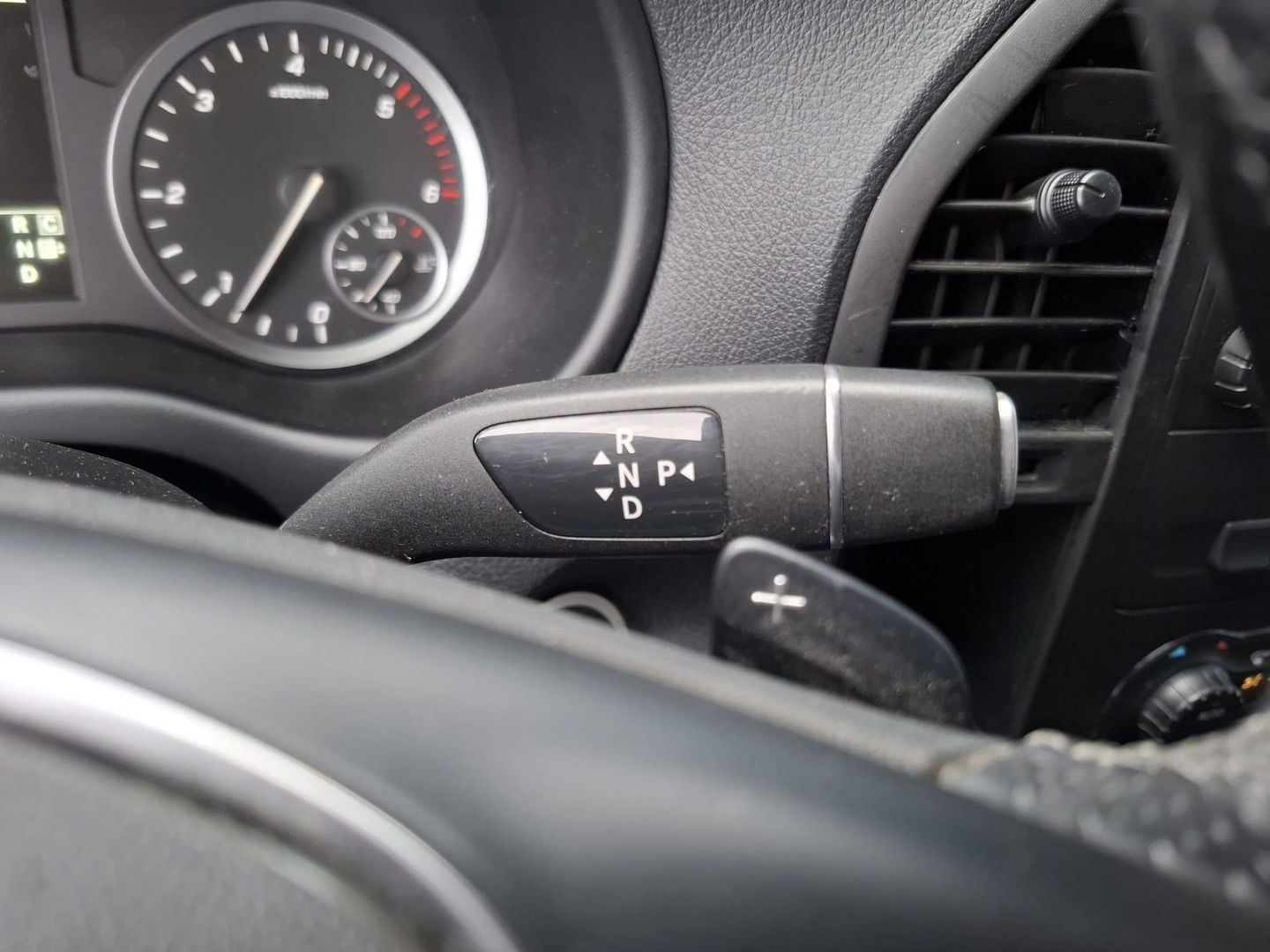 Mercedes-Benz Vito 114 CDI Lang AUTOMAAT / CRUISE CONTROLE / TREKHAAK / CAMERA / NAVI