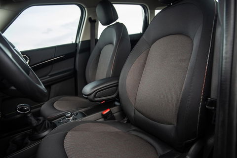 MINI Countryman 1.5 Cooper S E ALL4 Essential CAMERA / NAVI / CARPLAY / AIRCO / ZWART / STOELVERWARMING