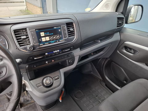 Peugeot Expert 2.0 BlueHDI 180 Long Premium DC DUBBEL CABINE / NAVI / CRUISE CONTROLE / DUBBELE SCHUIFDEUR / TREKHAAK