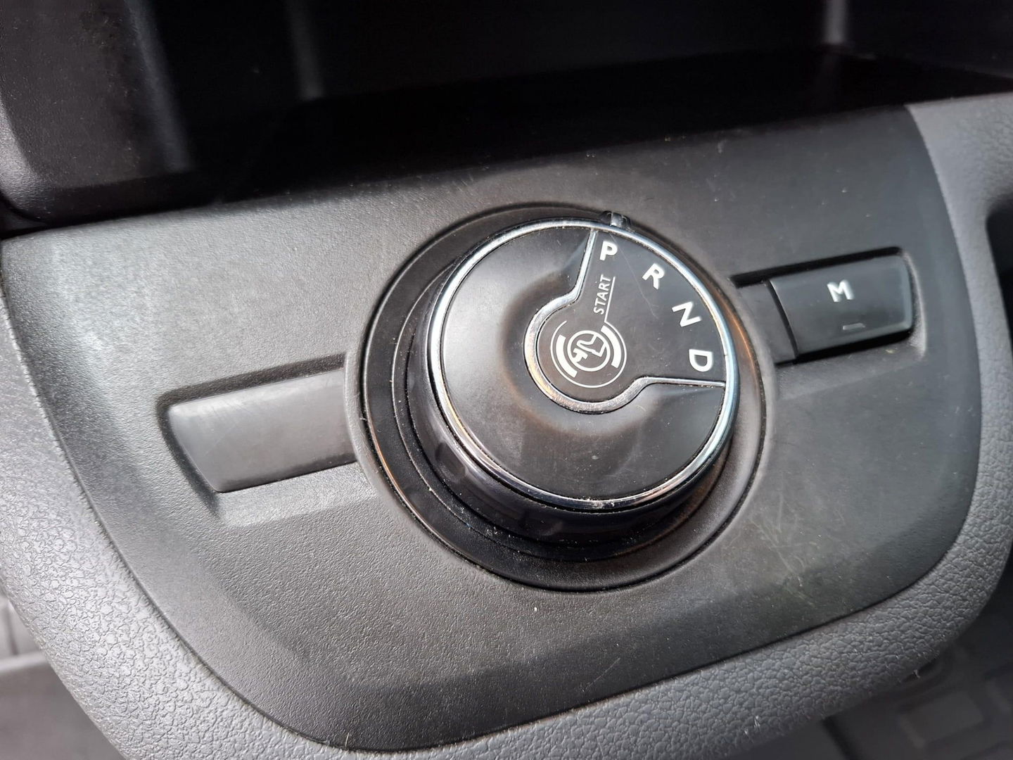 Peugeot Expert 2.0 BlueHDI 180 Long Premium DC DUBBEL CABINE / NAVI / CRUISE CONTROLE / DUBBELE SCHUIFDEUR / TREKHAAK