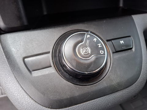 Peugeot Expert 2.0 BlueHDI 180 Long Premium DC DUBBEL CABINE / NAVI / CRUISE CONTROLE / DUBBELE SCHUIFDEUR / TREKHAAK