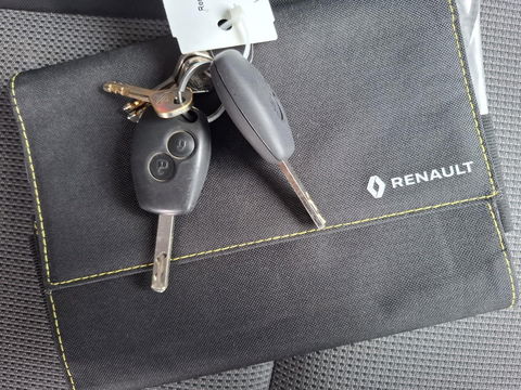 Renault Trafic 2.0 dCi 145 T27 L1H1 Comfort AUTOMAAT / IMPERIAL / NAVI / KASTEN INRICHTING / TREKHAAK