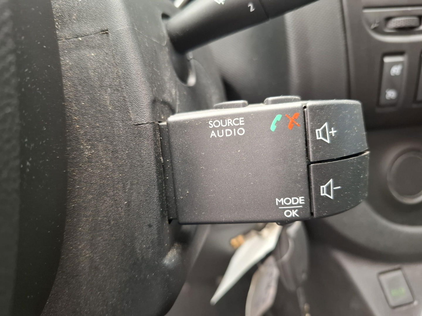 Renault Trafic 2.0 dCi 145 T27 L1H1 Comfort AUTOMAAT / IMPERIAL / NAVI / KASTEN INRICHTING / TREKHAAK