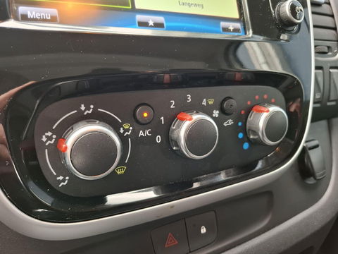 Renault Trafic 2.0 dCi 145 T27 L1H1 Comfort AUTOMAAT / IMPERIAL / NAVI / KASTEN INRICHTING / TREKHAAK