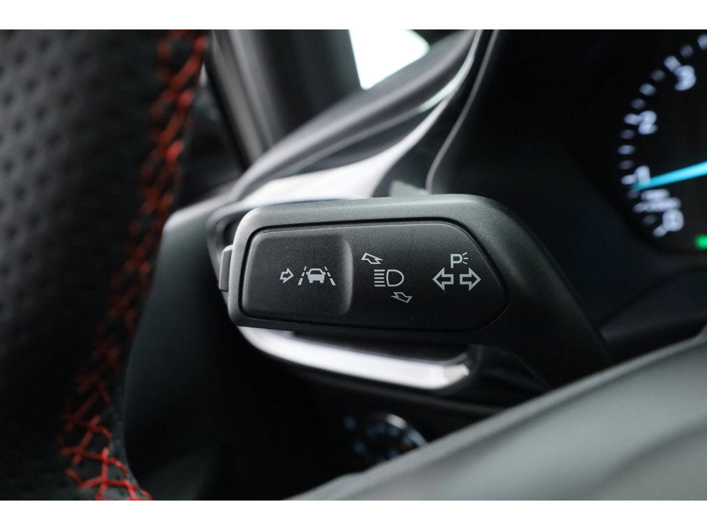 Ford Fiesta 1.0 EcoBoost Hybrid ST-Line X | Winter Pack | Adapt. Cruise | Camera | All Season | Keyless | CarPlay | 17''