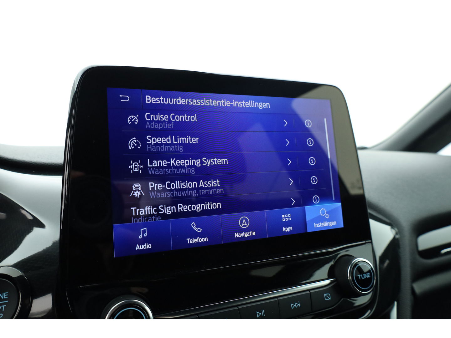 Ford Fiesta 1.0 EcoBoost Hybrid ST-Line X | Winter Pack | Adapt. Cruise | Camera | All Season | Keyless | CarPlay | 17''