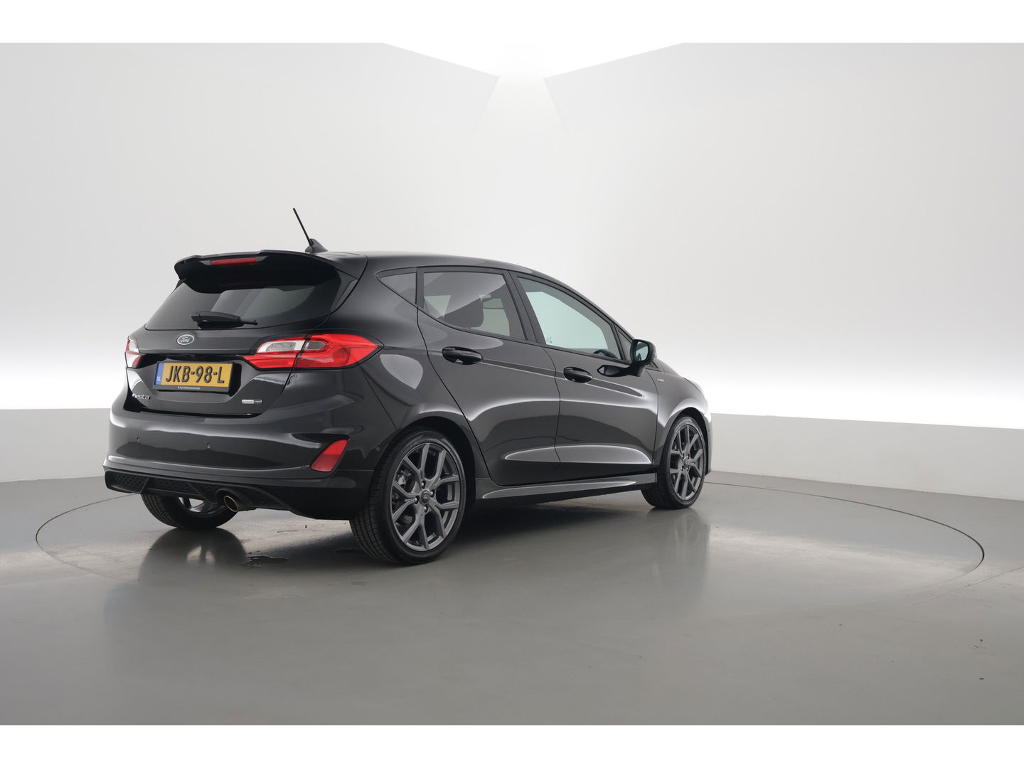 Ford Fiesta 1.0 EcoBoost Hybrid ST-Line X | Winter Pack | Adapt. Cruise | Camera | All Season | Keyless | CarPlay | 17''